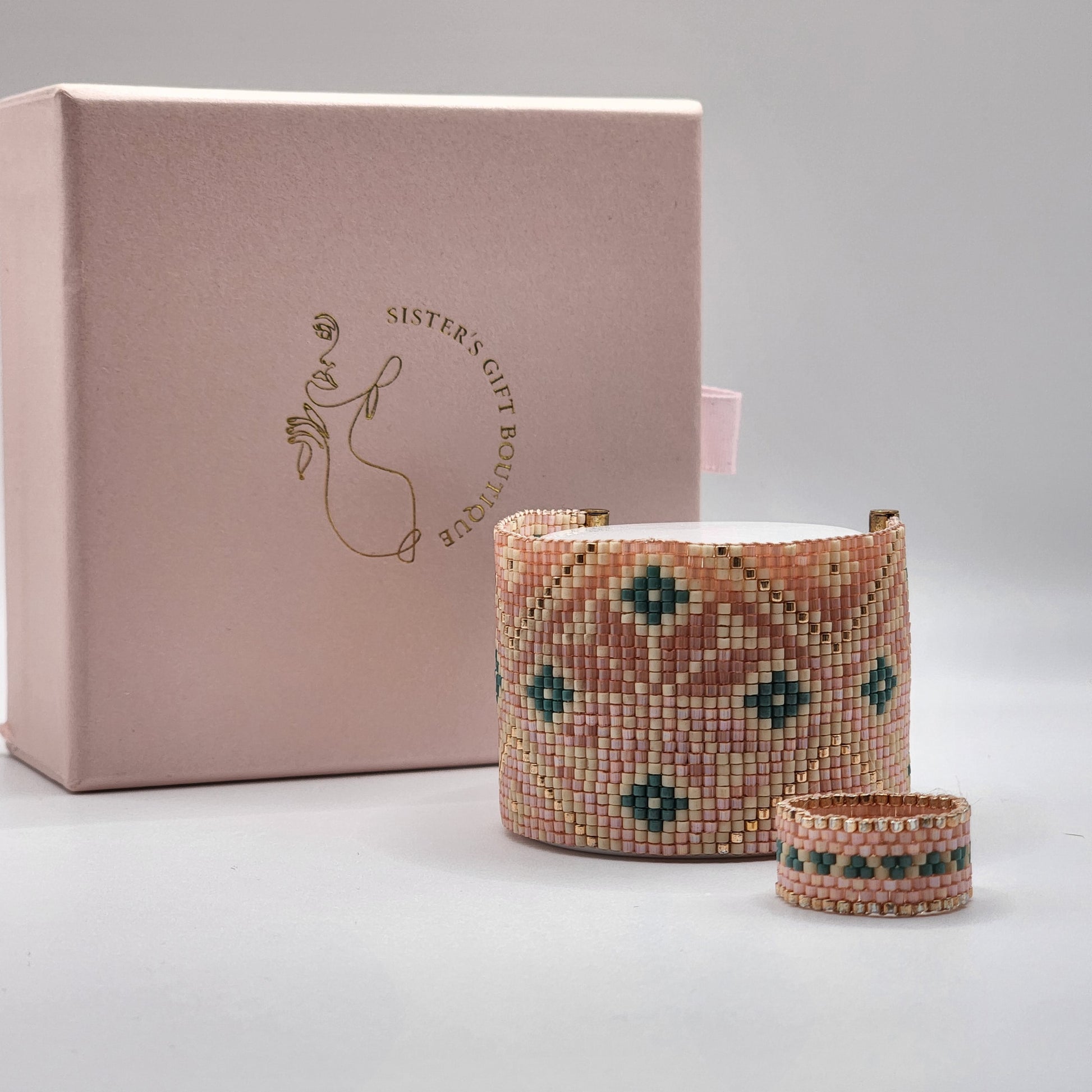 Gift for her women girl girlfriend mother mom sister daughter aunt for 21st 30th birthday anniversary special occasion party new year Christmas mother’s day valentine’s. Unique beaded jewelry set. Wide bead wrap cuff bracelet and handwoven ring. 